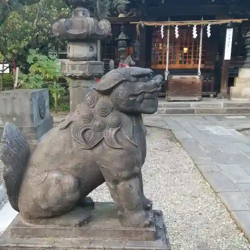 三囲神社の狛犬