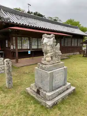 亀岡神社の狛犬
