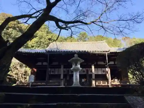霊山寺の本殿・本堂