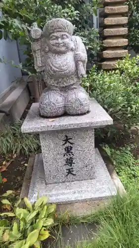 千栄院の像