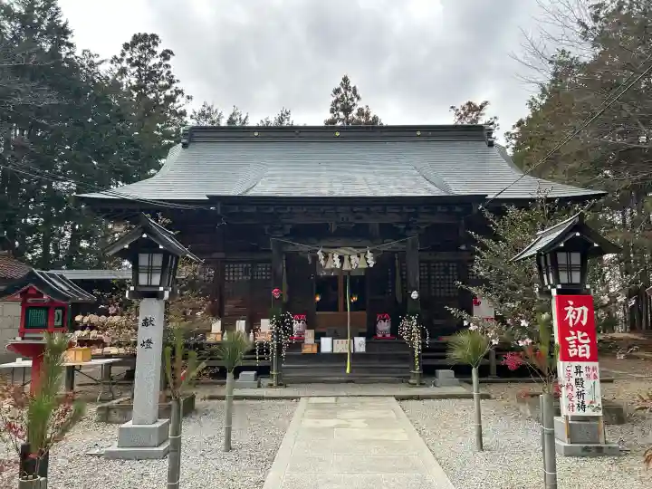 滑川神社 - 仕事と子どもの守り神の{uncategorized: "未分類", other: "その他", undefined: "問題あり", building: "その他建物", grave: "お墓", sacred_gate: "鳥居", guardian: "狛犬", statue: "像", buddha: "仏像", history: "歴史", nature: "自然", garden: "庭園", animal: "動物", pagoda: "塔", temizu: "手水舎", mountain_gate: "山門・神門", sanctuary: "本殿・本堂", subordinate: "末社・摂社", art: "芸術", scenery: "景色", jizo: "地蔵", ema: "絵馬", goshuin: "御朱印", omikuji: "おみくじ", items: "授与品その他", amulet: "お守り", goshuincho: "御朱印帳", eats: "食事", festival: "お祭り", votive_dance: "神楽", shichigosan: "七五三参", wedding: "結婚式", experience: "体験その他", initially: "初詣", around: "周辺", anti_infection: "感染症対策"}