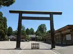 射水神社の鳥居