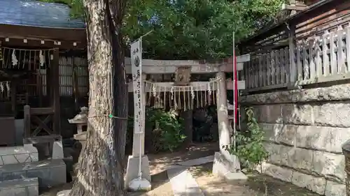 飛木稲荷神社の末社