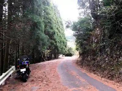 尺間神社の周辺