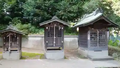 東本郷氷川神社の末社・摂社