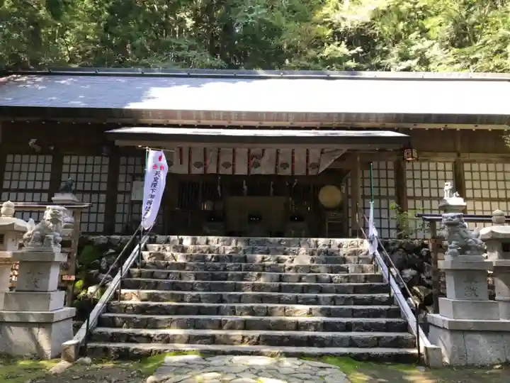 川上山若宮八幡宮の本殿・本堂