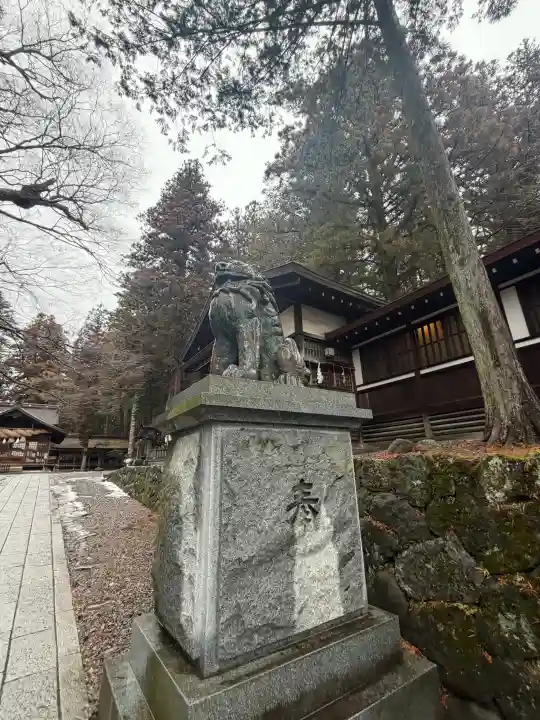 諏訪大社下社春宮の{uncategorized: "未分類", other: "その他", undefined: "問題あり", building: "その他建物", grave: "お墓", sacred_gate: "鳥居", guardian: "狛犬", statue: "像", buddha: "仏像", history: "歴史", nature: "自然", garden: "庭園", animal: "動物", pagoda: "塔", temizu: "手水舎", mountain_gate: "山門・神門", sanctuary: "本殿・本堂", subordinate: "末社・摂社", art: "芸術", scenery: "景色", jizo: "地蔵", ema: "絵馬", goshuin: "御朱印", omikuji: "おみくじ", items: "授与品その他", amulet: "お守り", goshuincho: "御朱印帳", eats: "食事", festival: "お祭り", votive_dance: "神楽", shichigosan: "七五三参", wedding: "結婚式", experience: "体験その他", initially: "初詣", around: "周辺", anti_infection: "感染症対策"}