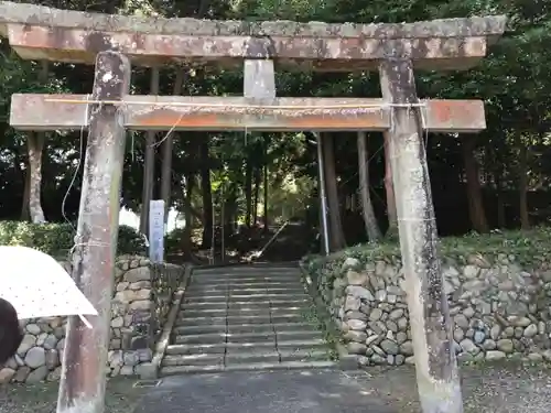 草薙神社の鳥居