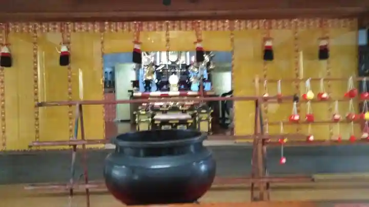 願成就寺の本殿・本堂