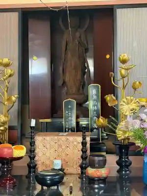 来迎寺の{uncategorized: "未分類", other: "その他", undefined: "問題あり", building: "その他建物", grave: "お墓", sacred_gate: "鳥居", guardian: "狛犬", statue: "像", buddha: "仏像", history: "歴史", nature: "自然", garden: "庭園", animal: "動物", pagoda: "塔", temizu: "手水舎", mountain_gate: "山門・神門", sanctuary: "本殿・本堂", subordinate: "末社・摂社", art: "芸術", scenery: "景色", jizo: "地蔵", ema: "絵馬", goshuin: "御朱印", omikuji: "おみくじ", items: "授与品その他", amulet: "お守り", goshuincho: "御朱印帳", eats: "食事", festival: "お祭り", votive_dance: "神楽", shichigosan: "七五三参", wedding: "結婚式", experience: "体験その他", initially: "初詣", around: "周辺", anti_infection: "感染症対策"}