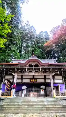 白川八幡神社の本殿・本堂