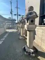 伊勢向神社の{uncategorized: "未分類", other: "その他", undefined: "問題あり", building: "その他建物", grave: "お墓", sacred_gate: "鳥居", guardian: "狛犬", statue: "像", buddha: "仏像", history: "歴史", nature: "自然", garden: "庭園", animal: "動物", pagoda: "塔", temizu: "手水舎", mountain_gate: "山門・神門", sanctuary: "本殿・本堂", subordinate: "末社・摂社", art: "芸術", scenery: "景色", jizo: "地蔵", ema: "絵馬", goshuin: "御朱印", omikuji: "おみくじ", items: "授与品その他", amulet: "お守り", goshuincho: "御朱印帳", eats: "食事", festival: "お祭り", votive_dance: "神楽", shichigosan: "七五三参", wedding: "結婚式", experience: "体験その他", initially: "初詣", around: "周辺", anti_infection: "感染症対策"}