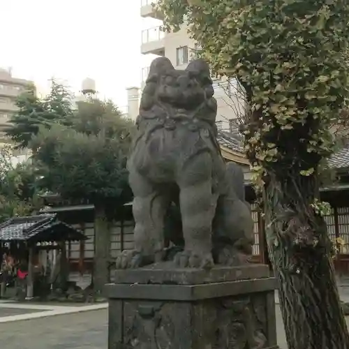 牛嶋神社の狛犬