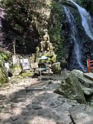 大本山七宝瀧寺(大阪府)
