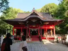 六所神社の本殿