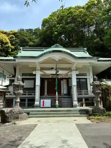 貴船神社の{uncategorized: "未分類", other: "その他", undefined: "問題あり", building: "その他建物", grave: "お墓", sacred_gate: "鳥居", guardian: "狛犬", statue: "像", buddha: "仏像", history: "歴史", nature: "自然", garden: "庭園", animal: "動物", pagoda: "塔", temizu: "手水舎", mountain_gate: "山門・神門", sanctuary: "本殿・本堂", subordinate: "末社・摂社", art: "芸術", scenery: "景色", jizo: "地蔵", ema: "絵馬", goshuin: "御朱印", omikuji: "おみくじ", items: "授与品その他", amulet: "お守り", goshuincho: "御朱印帳", eats: "食事", festival: "お祭り", votive_dance: "神楽", shichigosan: "七五三参", wedding: "結婚式", experience: "体験その他", initially: "初詣", around: "周辺", anti_infection: "感染症対策"}
