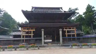城端別院善徳寺の山門・神門
