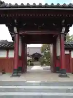 眞隆寺の山門・神門