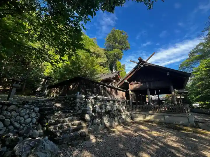 大名持神社の{uncategorized: "未分類", other: "その他", undefined: "問題あり", building: "その他建物", grave: "お墓", sacred_gate: "鳥居", guardian: "狛犬", statue: "像", buddha: "仏像", history: "歴史", nature: "自然", garden: "庭園", animal: "動物", pagoda: "塔", temizu: "手水舎", mountain_gate: "山門・神門", sanctuary: "本殿・本堂", subordinate: "末社・摂社", art: "芸術", scenery: "景色", jizo: "地蔵", ema: "絵馬", goshuin: "御朱印", omikuji: "おみくじ", items: "授与品その他", amulet: "お守り", goshuincho: "御朱印帳", eats: "食事", festival: "お祭り", votive_dance: "神楽", shichigosan: "七五三参", wedding: "結婚式", experience: "体験その他", initially: "初詣", around: "周辺", anti_infection: "感染症対策"}