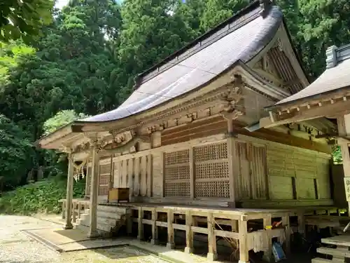 儛草神社の本殿