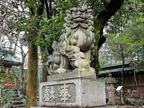 堤治神社の狛犬