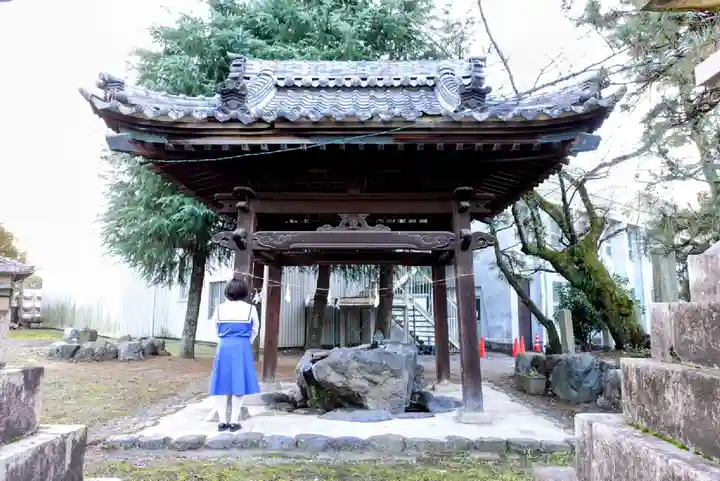 濃飛護國神社の手水舎