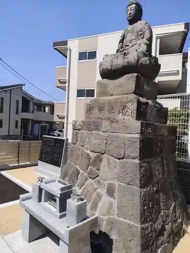 阿弥陀仏石像(神奈川県)