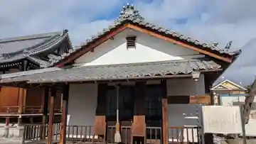 西導寺の本殿・本堂