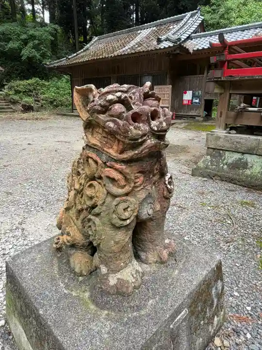 住吉神社の{uncategorized: "未分類", other: "その他", undefined: "問題あり", building: "その他建物", grave: "お墓", sacred_gate: "鳥居", guardian: "狛犬", statue: "像", buddha: "仏像", history: "歴史", nature: "自然", garden: "庭園", animal: "動物", pagoda: "塔", temizu: "手水舎", mountain_gate: "山門・神門", sanctuary: "本殿・本堂", subordinate: "末社・摂社", art: "芸術", scenery: "景色", jizo: "地蔵", ema: "絵馬", goshuin: "御朱印", omikuji: "おみくじ", items: "授与品その他", amulet: "お守り", goshuincho: "御朱印帳", eats: "食事", festival: "お祭り", votive_dance: "神楽", shichigosan: "七五三参", wedding: "結婚式", experience: "体験その他", initially: "初詣", around: "周辺", anti_infection: "感染症対策"}