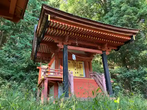 天神社の本殿