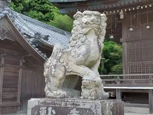 形原神社の狛犬