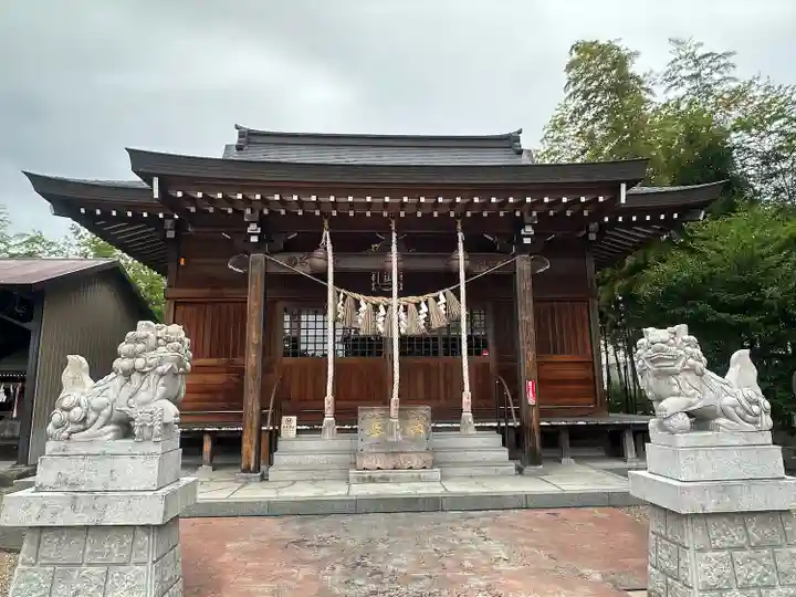 諏訪神社の本殿・本堂