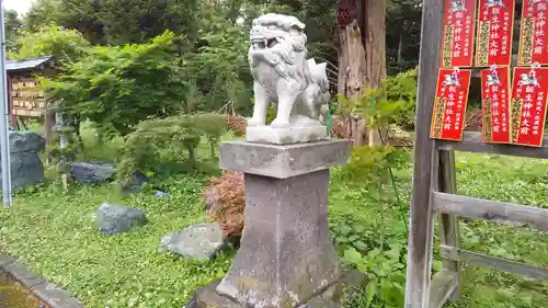 飯生神社の狛犬