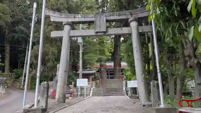 八幡朝見神社の鳥居