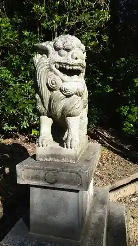 屋島神社（讃岐東照宮）の狛犬