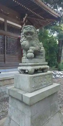 柚井宇賀神社の狛犬