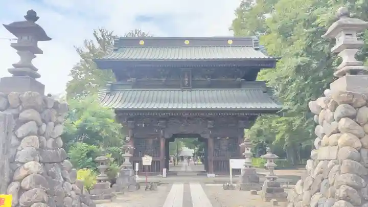 妻沼聖天山歓喜院の山門・神門
