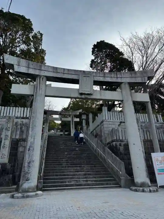 宮地嶽神社の{uncategorized: "未分類", other: "その他", undefined: "問題あり", building: "その他建物", grave: "お墓", sacred_gate: "鳥居", guardian: "狛犬", statue: "像", buddha: "仏像", history: "歴史", nature: "自然", garden: "庭園", animal: "動物", pagoda: "塔", temizu: "手水舎", mountain_gate: "山門・神門", sanctuary: "本殿・本堂", subordinate: "末社・摂社", art: "芸術", scenery: "景色", jizo: "地蔵", ema: "絵馬", goshuin: "御朱印", omikuji: "おみくじ", items: "授与品その他", amulet: "お守り", goshuincho: "御朱印帳", eats: "食事", festival: "お祭り", votive_dance: "神楽", shichigosan: "七五三参", wedding: "結婚式", experience: "体験その他", initially: "初詣", around: "周辺", anti_infection: "感染症対策"}