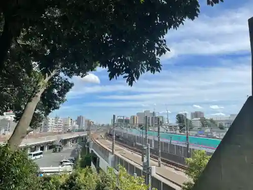 赤羽八幡神社の{uncategorized: "未分類", other: "その他", undefined: "問題あり", building: "その他建物", grave: "お墓", sacred_gate: "鳥居", guardian: "狛犬", statue: "像", buddha: "仏像", history: "歴史", nature: "自然", garden: "庭園", animal: "動物", pagoda: "塔", temizu: "手水舎", mountain_gate: "山門・神門", sanctuary: "本殿・本堂", subordinate: "末社・摂社", art: "芸術", scenery: "景色", jizo: "地蔵", ema: "絵馬", goshuin: "御朱印", omikuji: "おみくじ", items: "授与品その他", amulet: "お守り", goshuincho: "御朱印帳", eats: "食事", festival: "お祭り", votive_dance: "神楽", shichigosan: "七五三参", wedding: "結婚式", experience: "体験その他", initially: "初詣", around: "周辺", anti_infection: "感染症対策"}