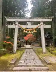 雄山神社中宮祈願殿(富山県)