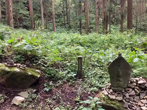 小菅神社奥社(長野県)