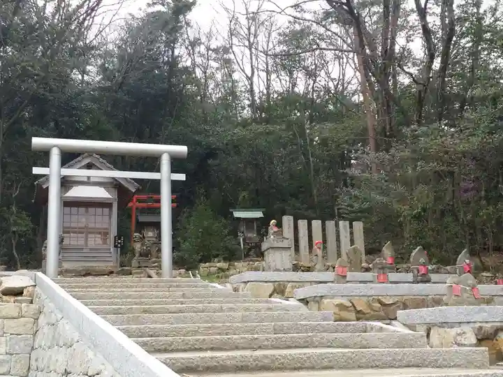 中山寺奥之院の本殿・本堂