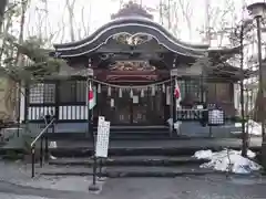 新屋山神社の本殿