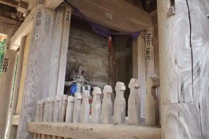 鳥海山大物忌神社蕨岡口ノ宮の像