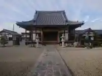 專稱寺の本殿・本堂