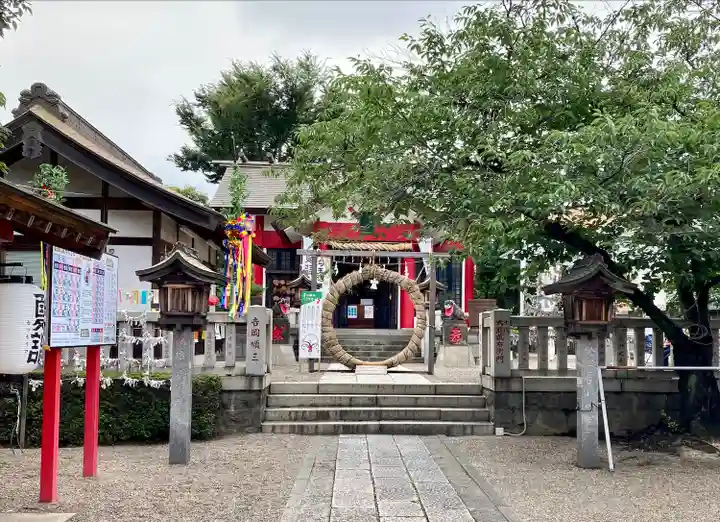 元郷氷川神社の本殿・本堂