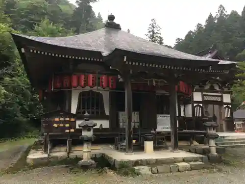瑠璃寺の本殿・本堂