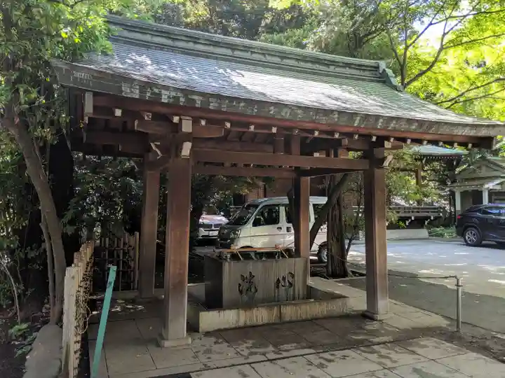 渋谷氷川神社の手水舎