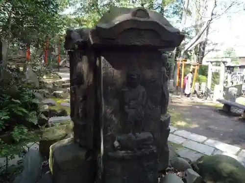 根津神社の仏像