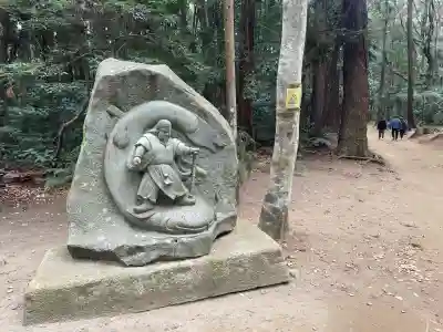 鹿島神宮の{uncategorized: "未分類", other: "その他", undefined: "問題あり", building: "その他建物", grave: "お墓", sacred_gate: "鳥居", guardian: "狛犬", statue: "像", buddha: "仏像", history: "歴史", nature: "自然", garden: "庭園", animal: "動物", pagoda: "塔", temizu: "手水舎", mountain_gate: "山門・神門", sanctuary: "本殿・本堂", subordinate: "末社・摂社", art: "芸術", scenery: "景色", jizo: "地蔵", ema: "絵馬", goshuin: "御朱印", omikuji: "おみくじ", items: "授与品その他", amulet: "お守り", goshuincho: "御朱印帳", eats: "食事", festival: "お祭り", votive_dance: "神楽", shichigosan: "七五三参", wedding: "結婚式", experience: "体験その他", initially: "初詣", around: "周辺", anti_infection: "感染症対策"}